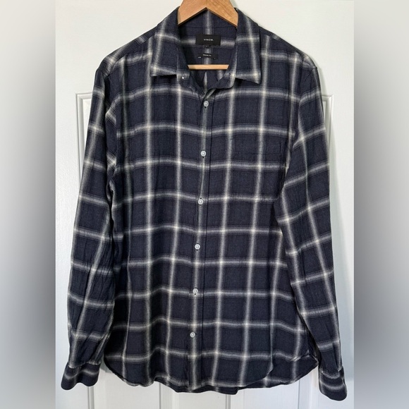 Vince Men’s Classic Fit Navy Plaid Button-Down Shirt Size L - Picture 1 of 10